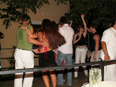 salsa im weingarten mit paco